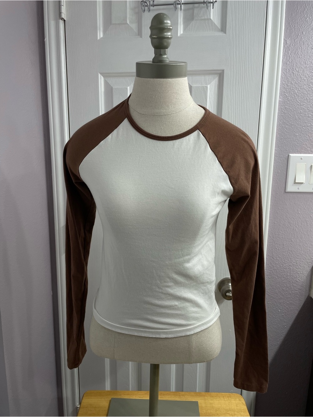 Hollister White Baby Tee with Brown Trim